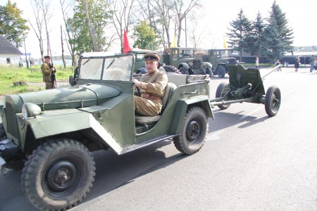 Военно-исторический поход в честь 75-летия открытия Дороги Жизни